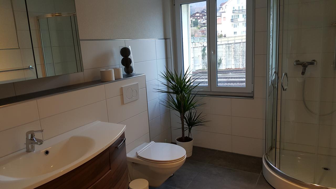 Attika Wohnung Spiez Esterno foto